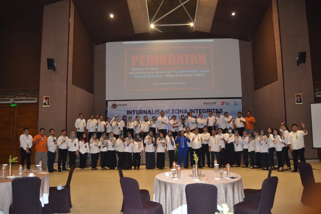 Trainer Leadership di Situbondo