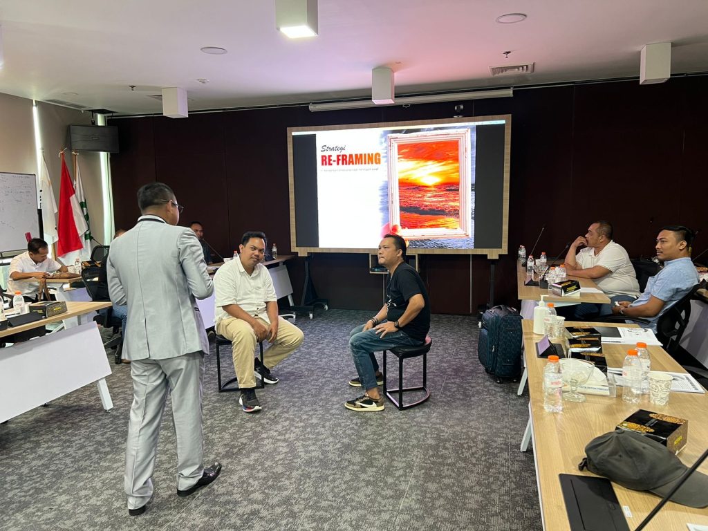 Motivator Team Building Palu