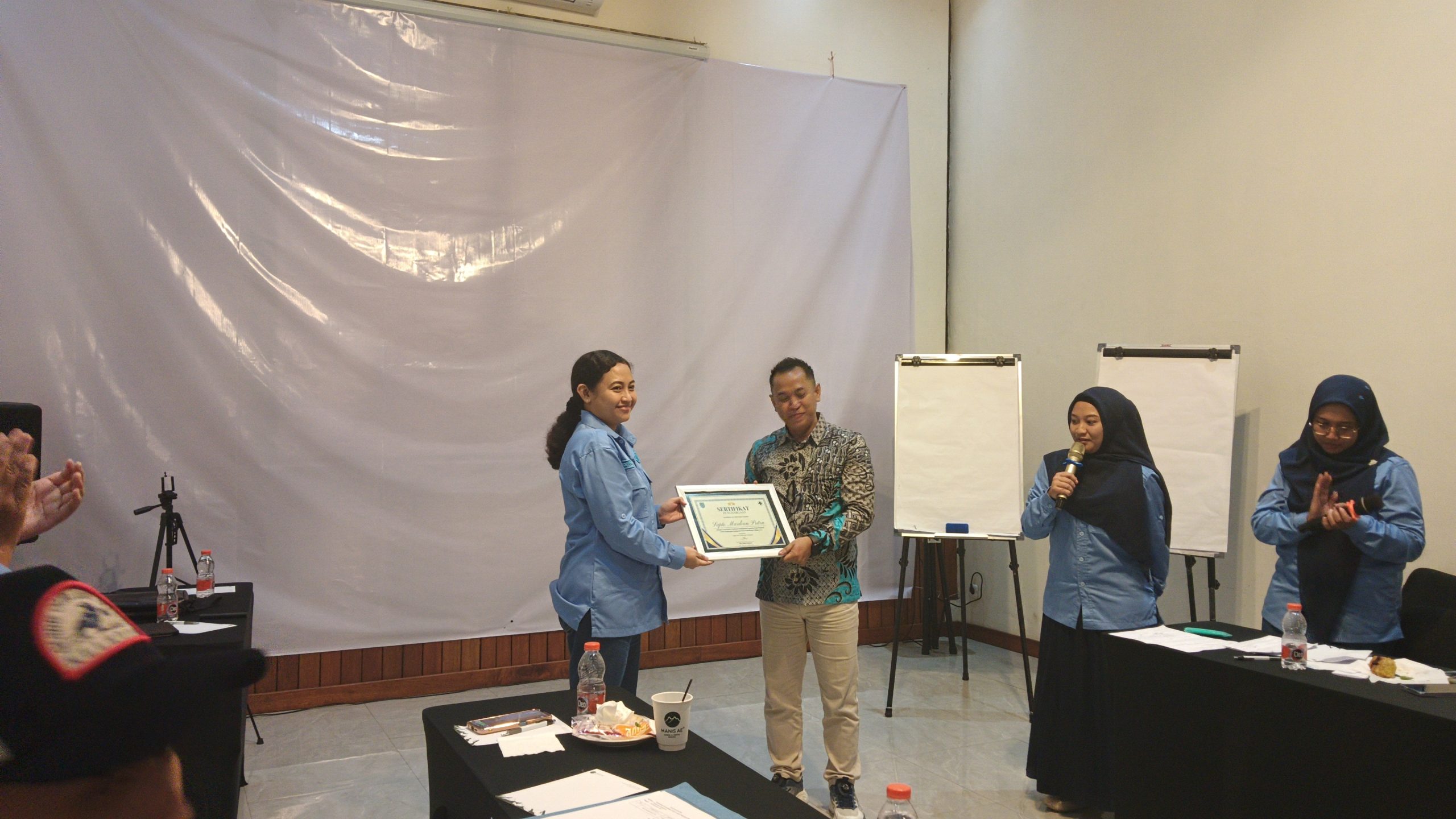 Trainer Service Excellence Pacet