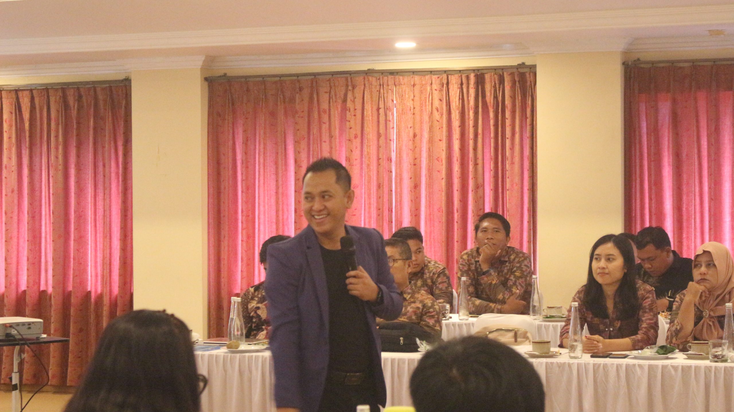 Trainer Service Excellence Kutai