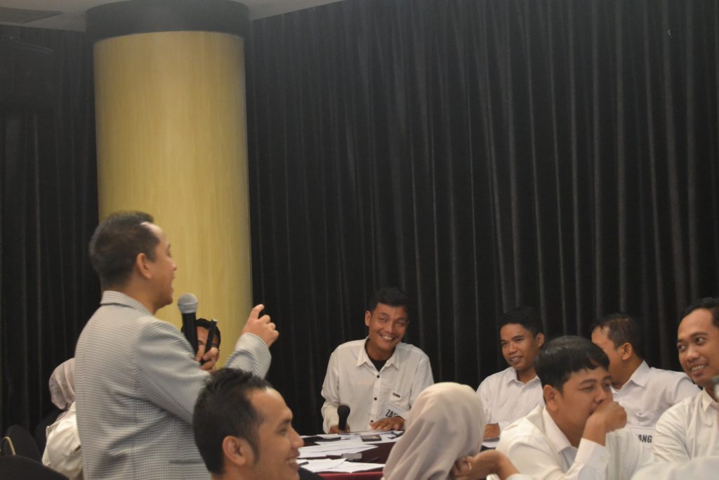 Strategi Membangun Budaya Kerja